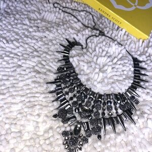Kendra Scott necklace